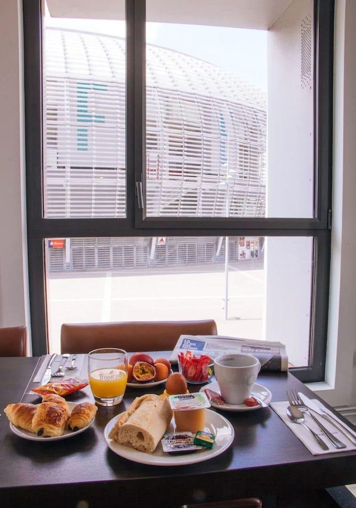 Tulip Inn Lille Grand Stade Residence Prochainement Twenty Business Flats Βιλνέβ ντ' Ασκ Εξωτερικό φωτογραφία