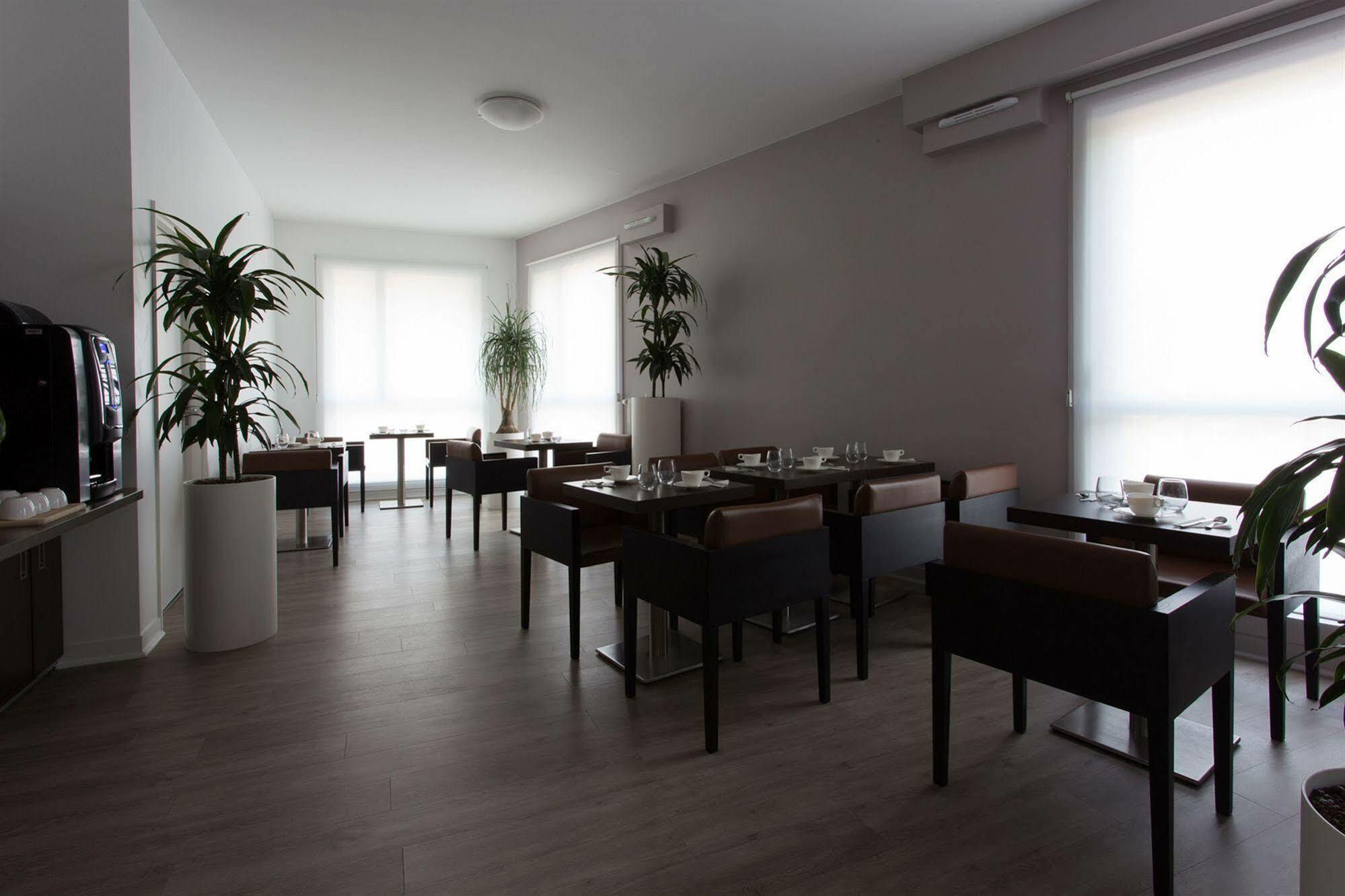 Tulip Inn Lille Grand Stade Residence Prochainement Twenty Business Flats Βιλνέβ ντ' Ασκ Εξωτερικό φωτογραφία